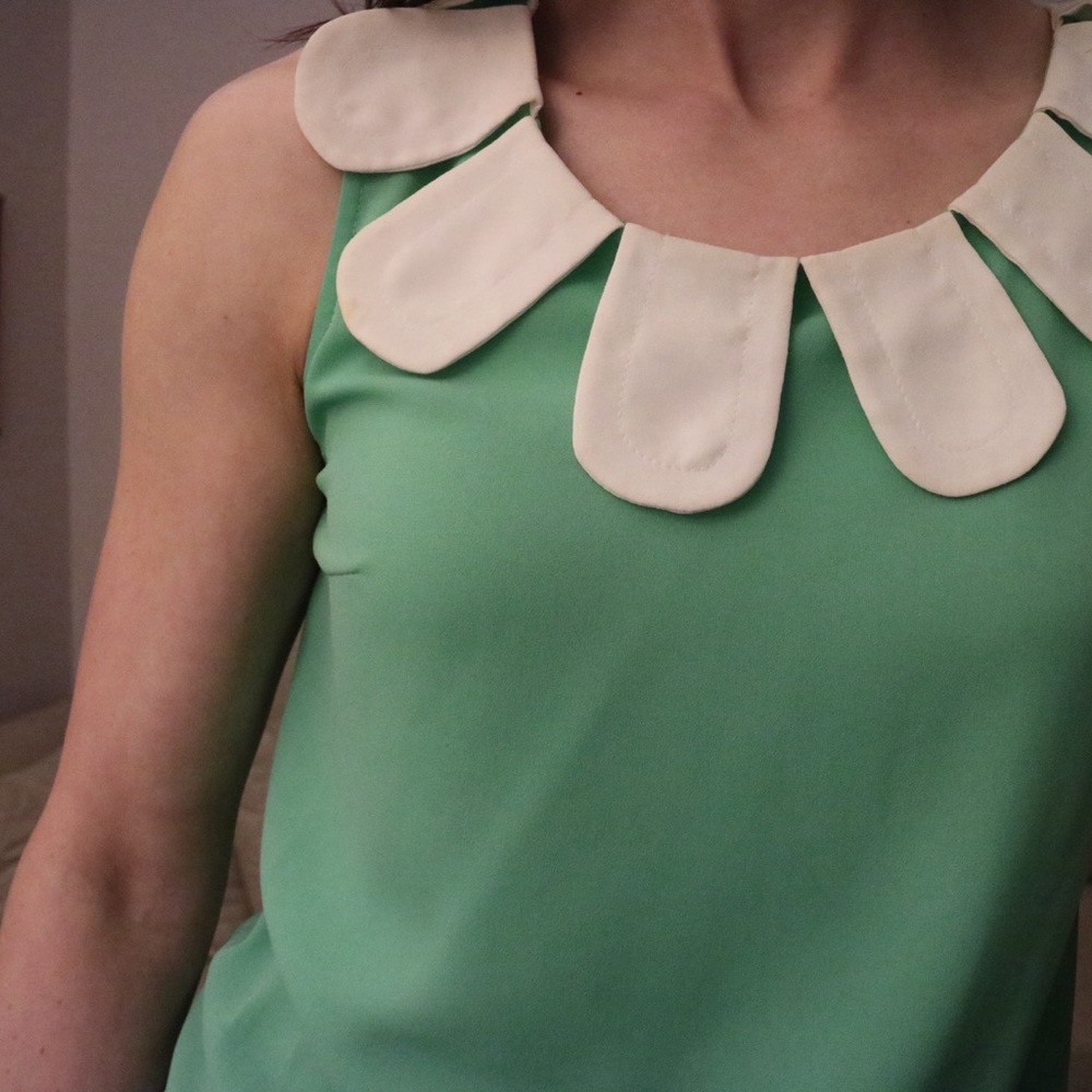 Shabby Apple Fervour green sleeveless top with petal collar